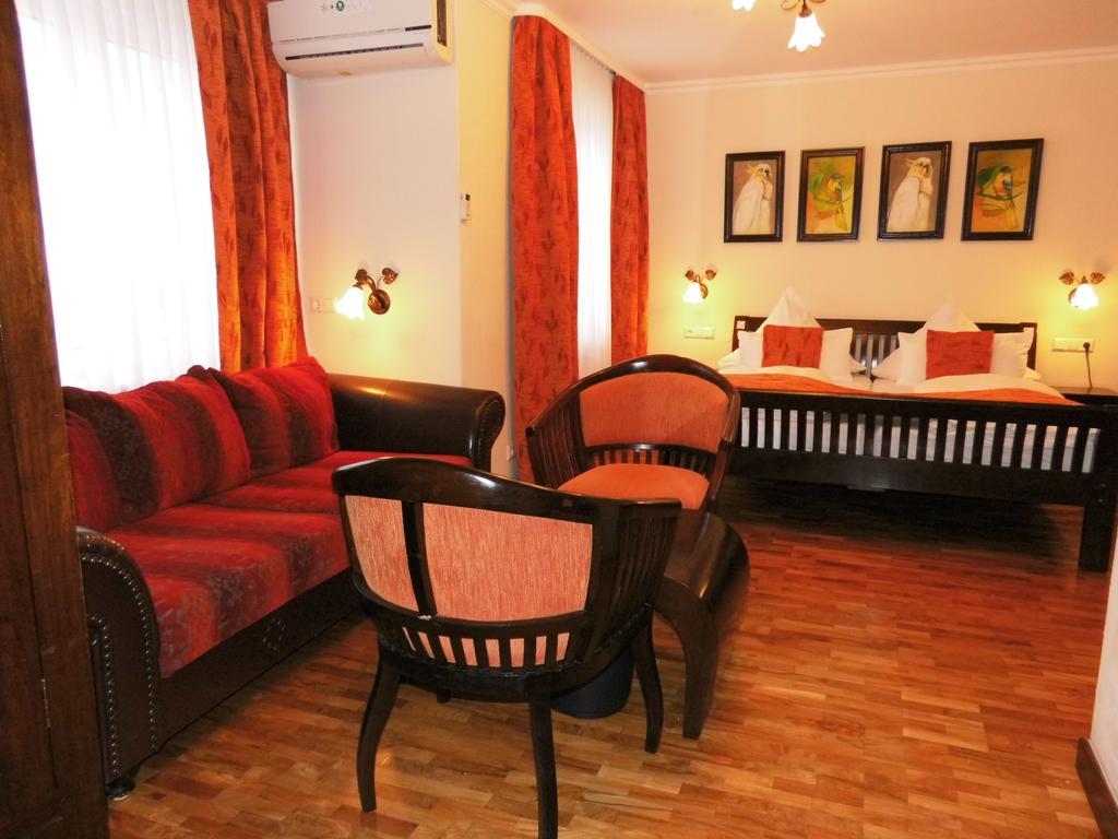 Aparthotel Guzulka & Restaurant Berlin Exteriör bild